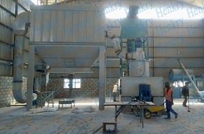 China Ultrafine 1-10T/H Barite Grinding Mill 450kw With High Efficiency And Easy Operation for sale