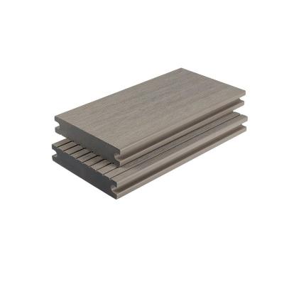 China Gray Solid Wood Plastic Panel-Decor 145x30mm van de Raads Anticorrosief Vochtbestendig Binnenplaats Te koop