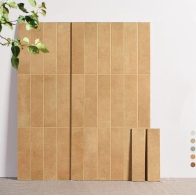 China Non-Slip Oman Mud Tiles And Textured Ceramic Wall Tiles For Living Room 400x800mm Light Brown for sale