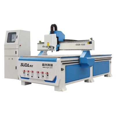 China Hotels SUDA CCD1325 Knife CNC Tracer-Edge Auto CCD Camera Oscillating Acrylic Cutting Router for sale