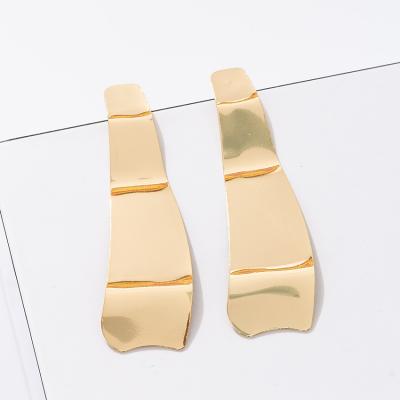 China CLASSIC wholesales geometric metal classic gold statement earrings drop stud earrings for sale