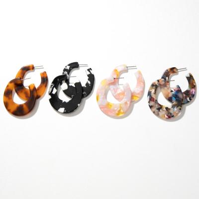 China CLASSIC Resin Mix Color Circle Acrylic Resin Flat Hoop Earrings For Women Jewelry for sale