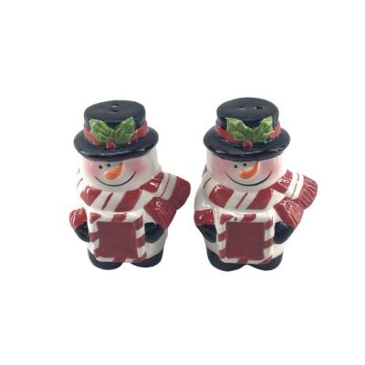 China Christmas Sustainable Custom Animal Shaped Salt And Pepper Shaker Spice Shaker Set Ceramic Seasoning Jar for sale