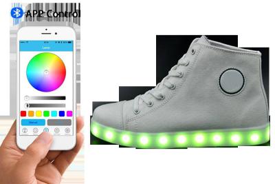 China El App controlado enciende para arriba los zapatos, los zapatos luminosos llevados simulación de encargo en venta