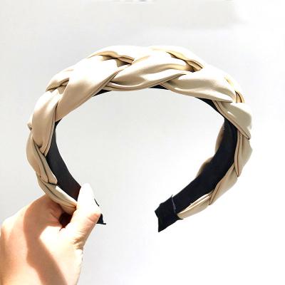 China 2021 Best-selling ladies hair decoration pure color twisted wide PU leather braided hair band headband for women girls hair accessories for sale