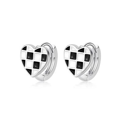 China CLASSIC Korean Enamel Grid Heart Black White Stud Earrings Shape Silver Plated Earring Women Jewelry for sale