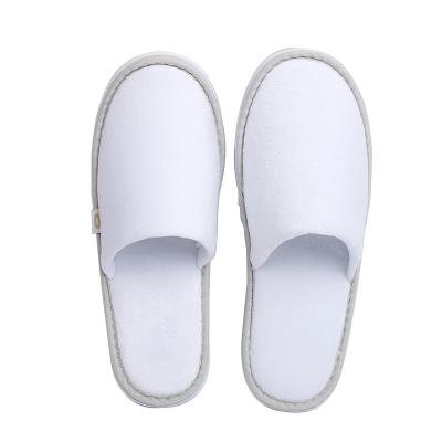 China Fashion Trend Manufacture Custom Logo OEM Personalized White Washable Disposable Hotel Room Slippers for sale