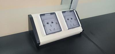 China Laboratory Trunking Socket Box for Lab Workbench and Lab Fume Hood Use for sale