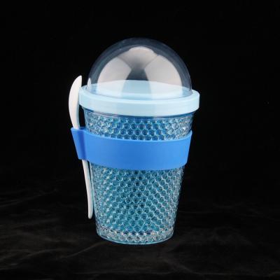 China Factory Directly Sell Cheap New Design Custom Plastic Cups OEM With Handle With Lid for sale