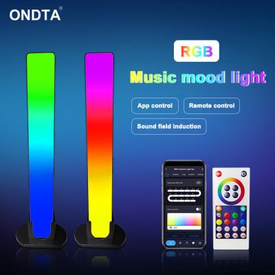 China Smart Modern LED Optical Light Control Sound Rhythm Tuya APP RGB Music Lamp For TV LED Room Atmosphere Light for sale