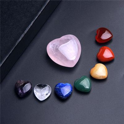 China Natural China Gemstone Healing Crystal 7 Chakra Heart Reiki Stone For Home Decoration for sale