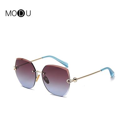 China Lightweight Durable Anti-Blue Light Square Shaped Frameless Cat 3 UV400 Polarized Big Pink Metal Shades Luxury Brand Sunglasses Lens for sale