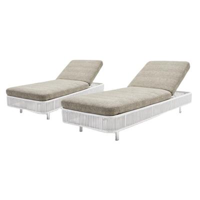 China Contemporary Garden Chaise Lounge with Powder Coated Aluminum Frame and Handwoven Rope for sale