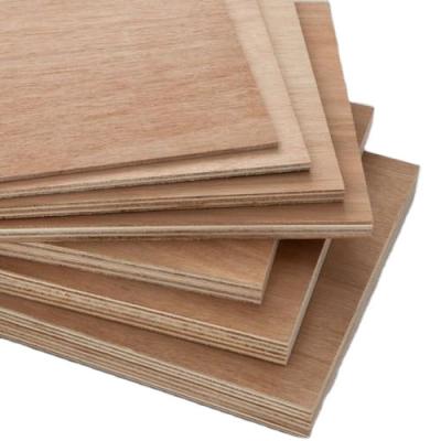 China Modern Low Price Furniture Use Plywood Sheet 4x8 Melamine Plywood for sale