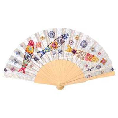 China Customized Big Folding Bamboo Hand Fan Fabric Logo Black Hand Held Fan Personalized Hand Fan à venda