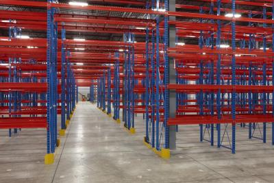 China Utilization Pallet Racking System Mesh Rack Shelving Warehouse Rack for sale