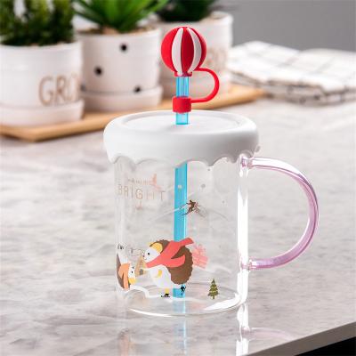 China 445ml Sustainable Borosilicate Heat Resistant Clear Silicone Lid Cup Christmas Glass Cup Coffee Mugs With Plastic Straw for sale