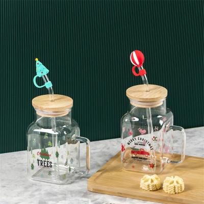 China Viable Creative Cute 620ml Glass Carafe With Straws Lid Mugs Juice Home Office Breakfast Water Milk Glass Wooden Cup for sale