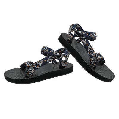 China 2022 Fashion Breathable Peep Toe Up Shoes Eva Summer Breathable Foam Rubber Beach Man Non-slip Sandals for sale