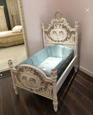 China Adjustable (Height) Luxury Vintage Baroque Wood Carving Antique Kids Bed for sale