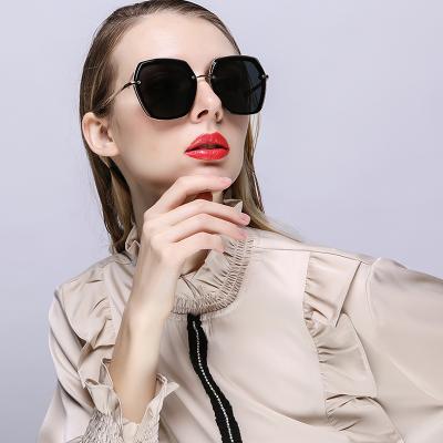 China Fashion Sunglasses 2021 New Fashion Polygon Brand Design Ladies Eyewear Luxury Women Sun Shade Oversized Polarized Sun Glasses for sale