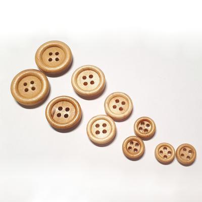 China Supply Viable Fast Speed ​​Fully Stocked Wooden Buttons 4 Holes T-shirts Garment Accessories Crafts Buttons for sale