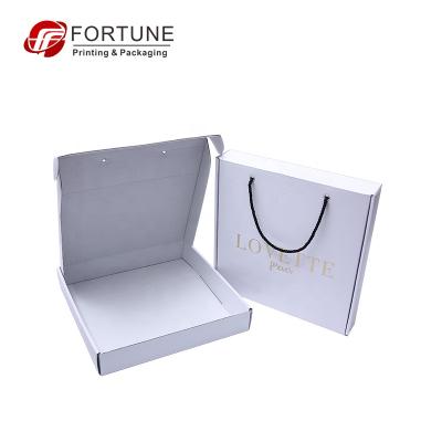 China Recyclable Luxury White Corrugated Box Mailing Mailer Boxes With Handle for sale