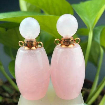 China Fashionable Natural Powder Jade Mini Essence Oil Bottle Pendant Snuff Necklaces Perfume Bottle Factory Price for sale