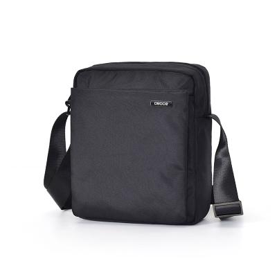 China Factory wholesale custom logo fashion big polyester OSOCE B16 low MOQ capacity waterproof shoulder cross - body sling bag for men for sale