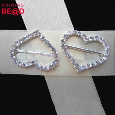 China Wholesale Rhinestone Wedding Invitation Nickel Free Buckles Chair Sash Buckles for sale