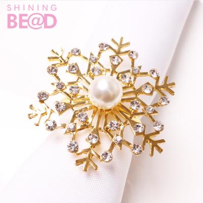 China Viable Pearl Snowflake Rhinestone Napkin Rings/Buckle For Christmas Party Table Kitchen Wedding Home Decoration for sale