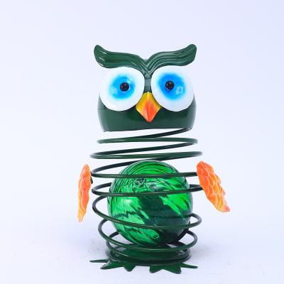 Chine Fer Owl Garden Ornament Decor Vivid actionné d'ODM et mignon solaires à vendre