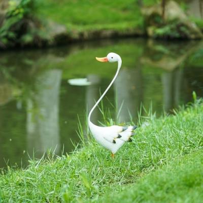 China Custom Metal Goose Garden Ornament Rustproof Metal Animal Decor zu verkaufen