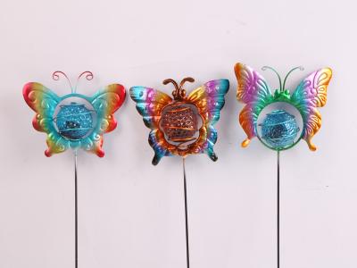 中国 Multi Color Butterfly Shape Solar Garden Decorations 100mAh 販売のため