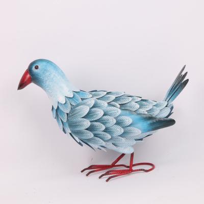 China Realistic Bird Sculptures Metal Animal Garden Statues for Your Outdoor Living Space for sale