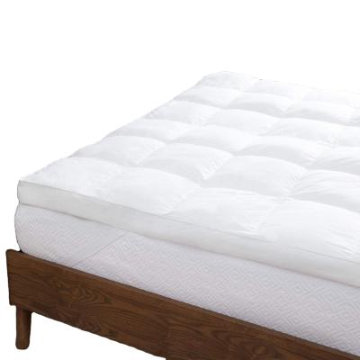 China Removable Cover High Quality Soft Goose Feather Bed Mattress Toppers for sale