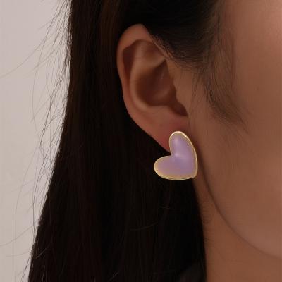 China 2021 Fashion Cute Korean Cute Korean Rose Gold Plated Alloy Gold Color 1pcs/opp Resin Heart Stud Earrings Statement Love Heart Women Earrings 1pcs/opp for sale