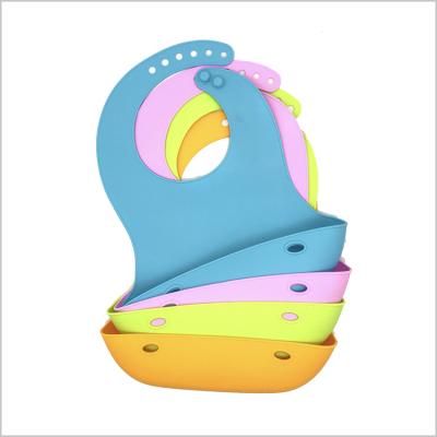 China Promotional Gift Antibacterial Printing Waterproof Silicone Baby Bib With Catcher for sale