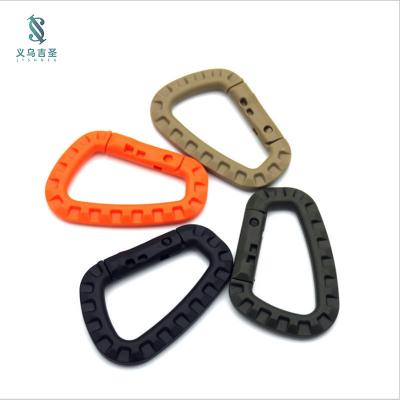 China Multifunctional color quick release plastic carabiner, durable suitable for camping vacations and increasing key chain accessories for sale