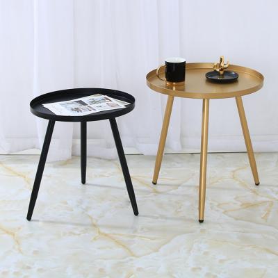 China Beautiful Adjustable Indoor Outdoor Decor Iron (Other) Made Solid End Table Coffee Table for sale