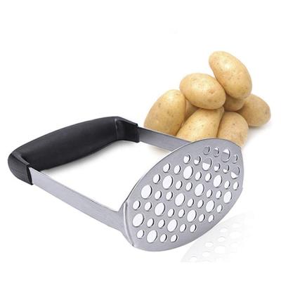 China Sustainable Easy Salad Baby Food Potato Crushers Masher Crusher With Ergonomic Horizontal Handle for sale