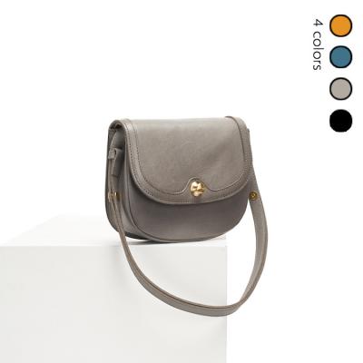 China New High Quality Top Layer Whip Retro Style Daily Simple Ladies Shoulder Messenger Saddle Bag for sale