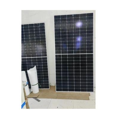 China Size 550w Most Useful Roof 49.53V Open Circuit Voltage Solar Panels For Home Complete Kit for sale