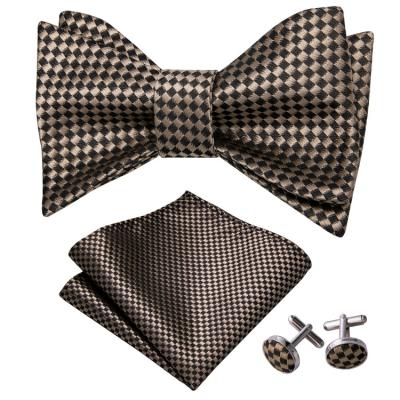 China 100% Handmade Wholesale Brown Bow Ties Self Tested Silk Bowtie Set For Men for sale