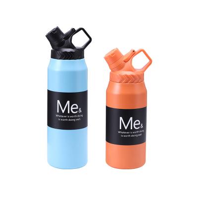 China PORTABLE 750ml 950ml 2023 New two finger Portable water bottle double wall oem vacuum water bott for sale