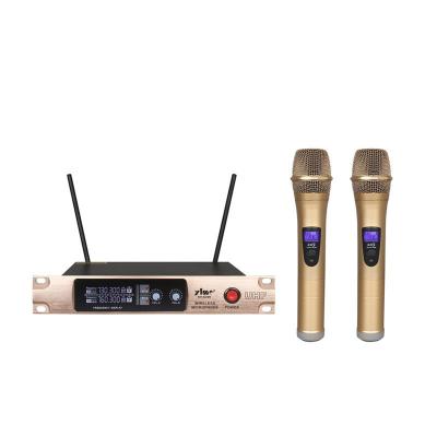 China VHF Multifunctional Noise Reduction Microphone Performance Stage Karaoke Microphone Wireless Microphone for sale