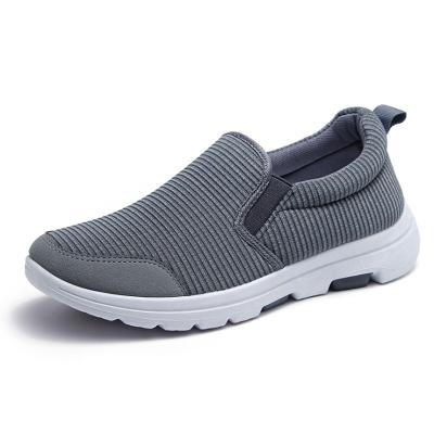 China Light China Old Beijing Cloth Shoes Wholesale Mens Pedal Shoes Flat Shoes For Men for sale