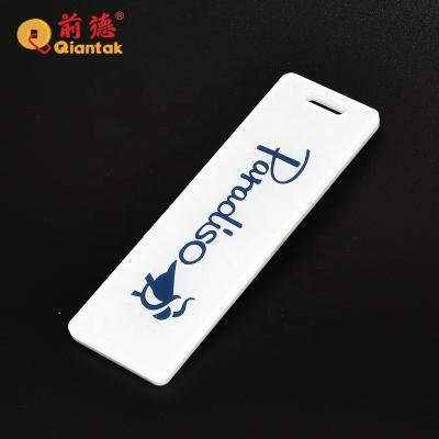 China Logo Acrylic Nameplate Signs Clothing Custom Wholesale Eco-Friendly Hang Bag Tag Luggage Tag for sale