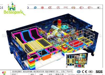 Chine Le thème de l'espace badine l'endroit mol d'intérieur d'amusement de terrain de jeu de deux couches 300 * 21 * 8.0M à vendre