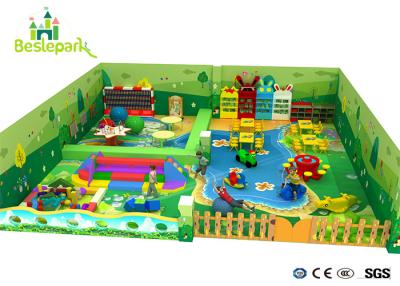 China El parque hecho a mano del rompecabezas embroma el centro modificado para requisitos particulares patio interior del juego del tamaño/del niño en venta